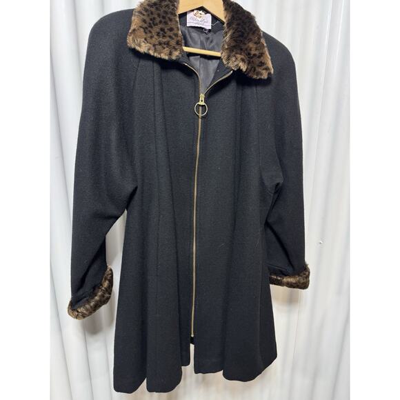 Rebecca Lyons Vintage Women’s LG Black Wool Coat Leopard Faux Fur Collar/Cuffs - Picture 4 of 8